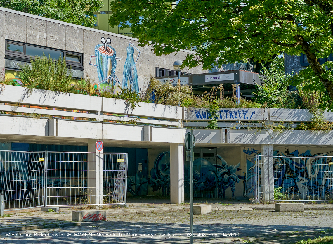 04.09.2019 - Einkaufs- und Wohnzentrum Quiddestraße in Neuperlach